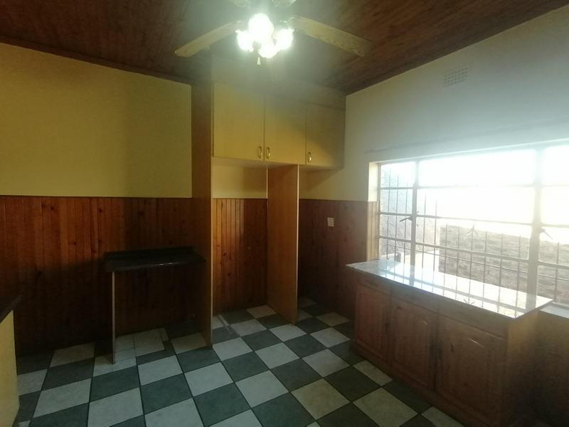 To Let 4 Bedroom Property for Rent in Florida Gauteng