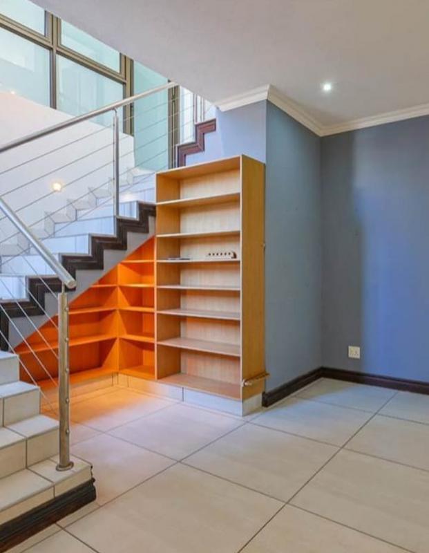 4 Bedroom Property for Sale in Olympus Country Estate Gauteng