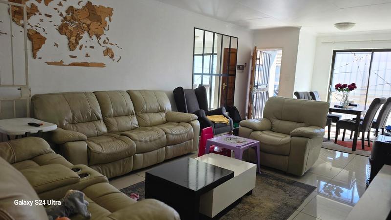 3 Bedroom Property for Sale in Parkrand Gauteng