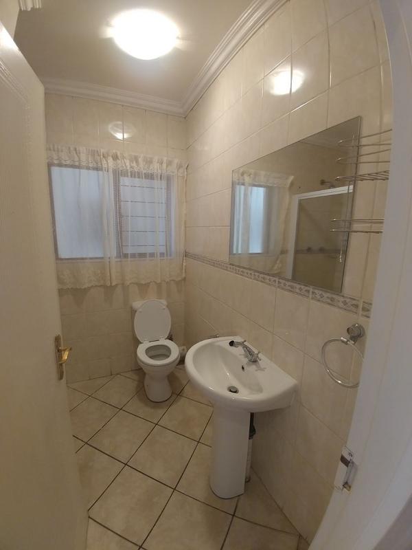 To Let 2 Bedroom Property for Rent in Kenleaf Gauteng