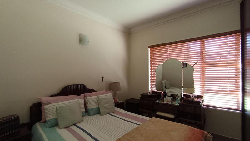 4 Bedroom Property for Sale in Ruimsig Gauteng