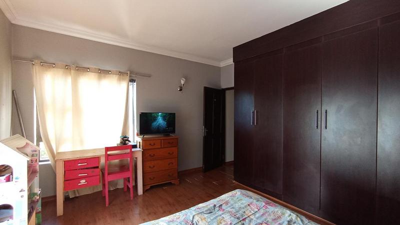 4 Bedroom Property for Sale in Ruimsig Gauteng