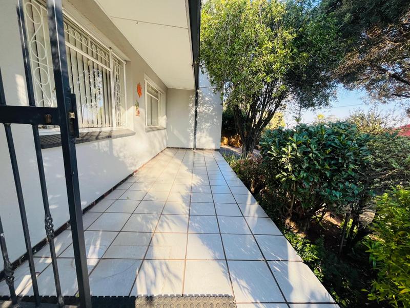4 Bedroom Property for Sale in South Crest Gauteng
