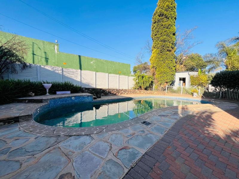 4 Bedroom Property for Sale in South Crest Gauteng