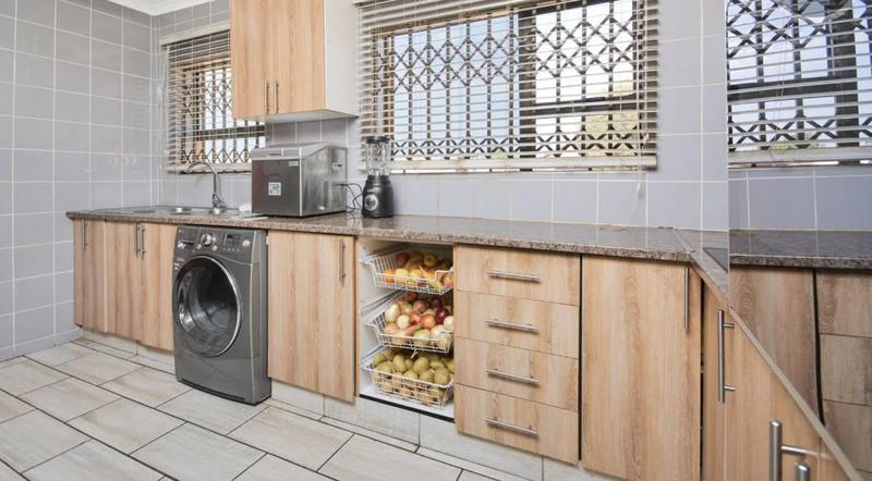3 Bedroom Property for Sale in Olievenhoutbosch Gauteng