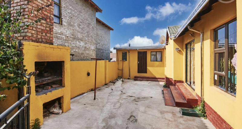 3 Bedroom Property for Sale in Olievenhoutbosch Gauteng
