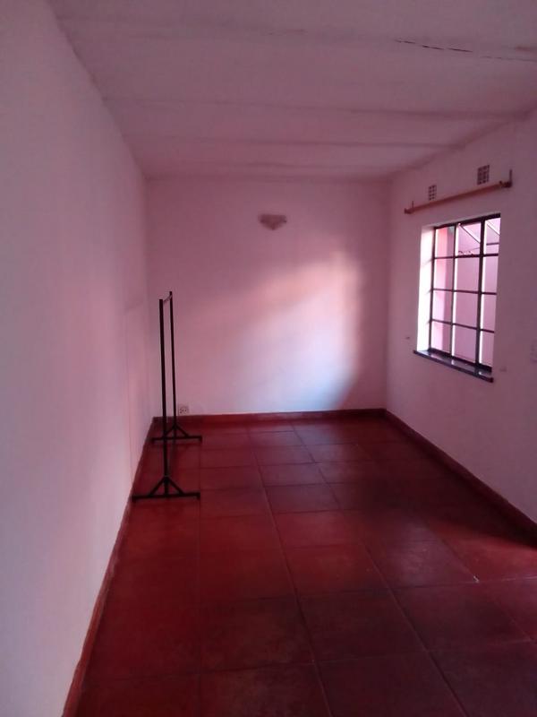 To Let 1 Bedroom Property for Rent in Melville Gauteng