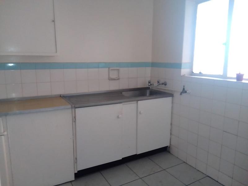 To Let 2 Bedroom Property for Rent in Florida Gauteng