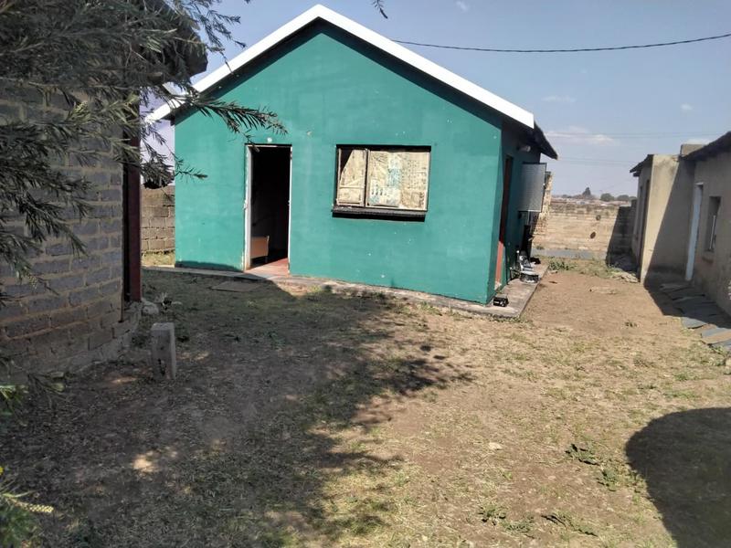 2 Bedroom Property for Sale in Palm Springs Gauteng