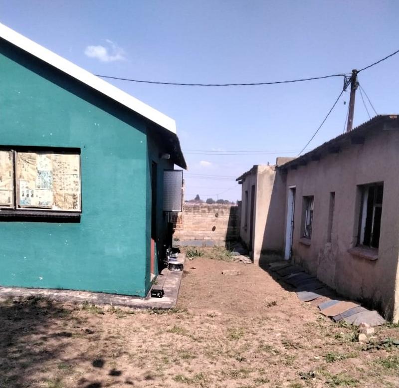 2 Bedroom Property for Sale in Palm Springs Gauteng