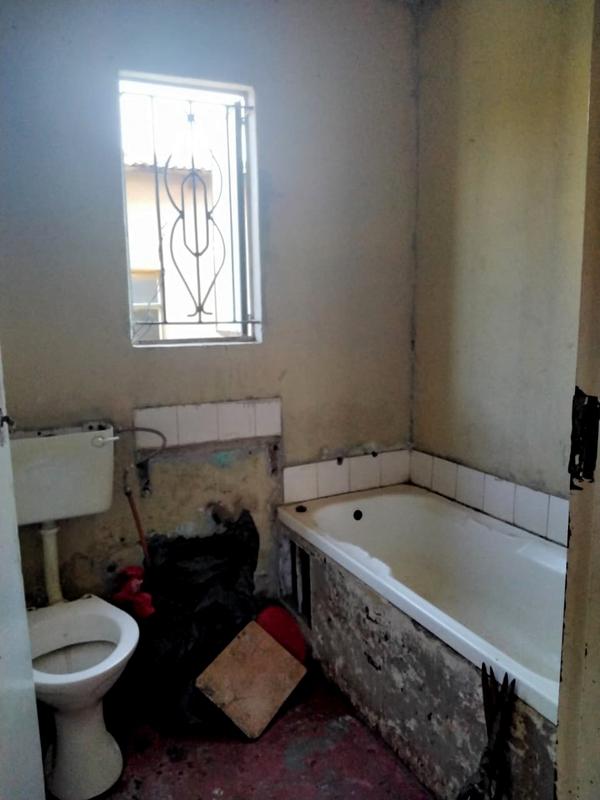 2 Bedroom Property for Sale in Palm Springs Gauteng