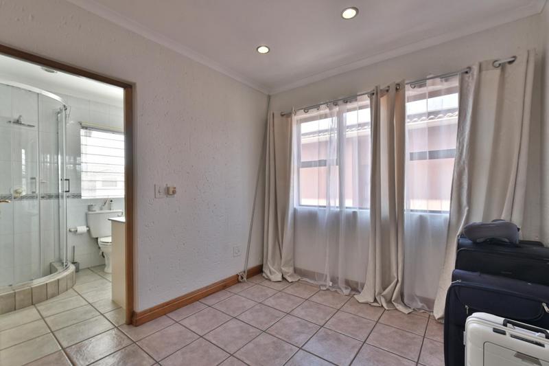 4 Bedroom Property for Sale in Bedfordview Gauteng