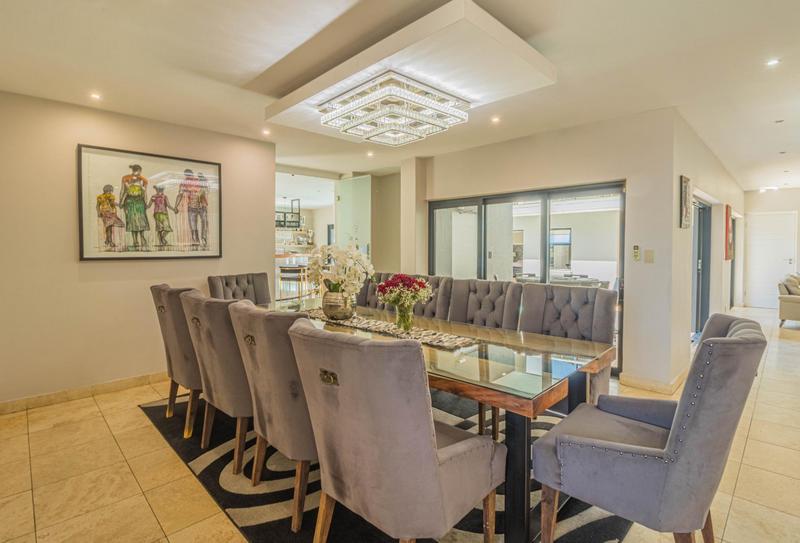 6 Bedroom Property for Sale in Midstream Ridge Gauteng