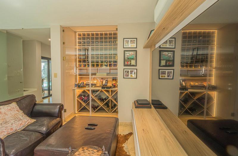 6 Bedroom Property for Sale in Midstream Ridge Gauteng