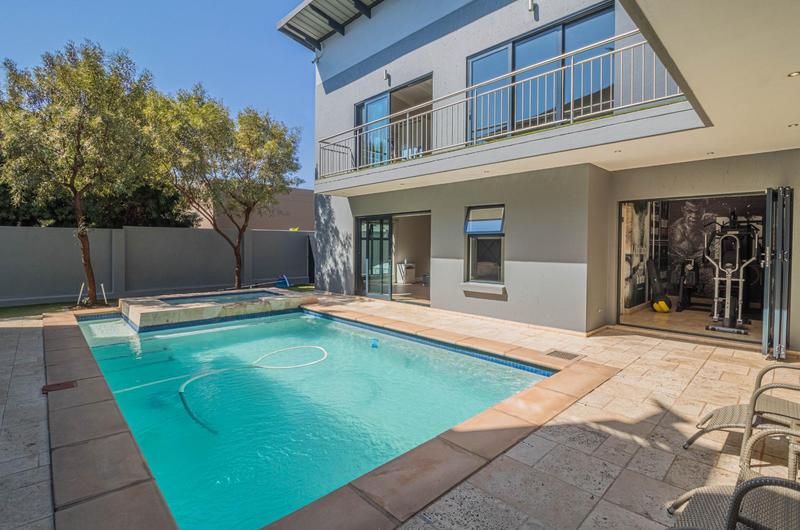 6 Bedroom Property for Sale in Midstream Ridge Gauteng