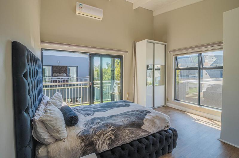 6 Bedroom Property for Sale in Midstream Ridge Gauteng