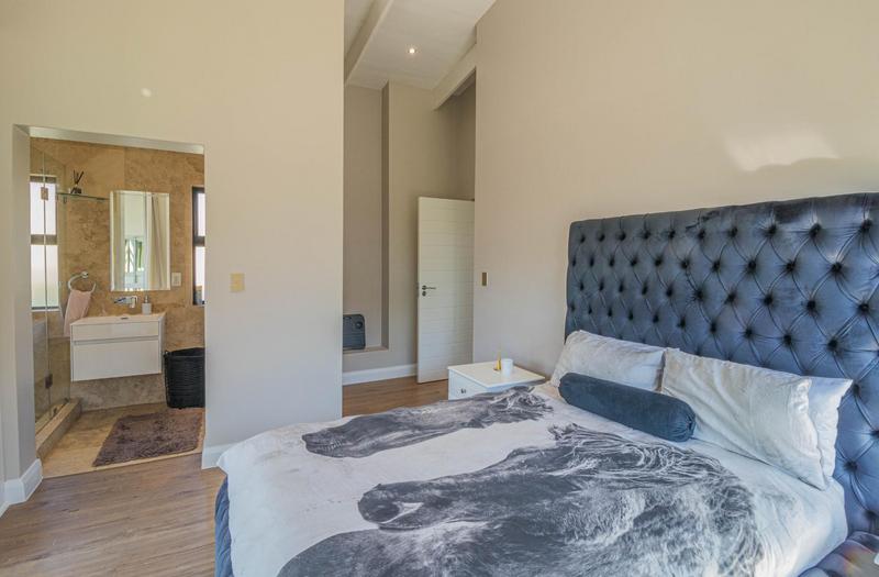 6 Bedroom Property for Sale in Midstream Ridge Gauteng