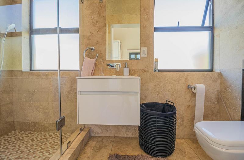 6 Bedroom Property for Sale in Midstream Ridge Gauteng