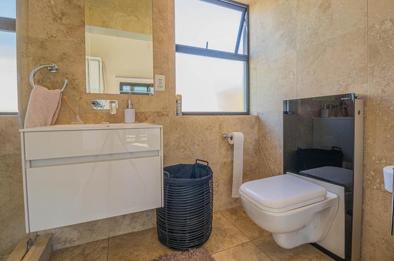 6 Bedroom Property for Sale in Midstream Ridge Gauteng