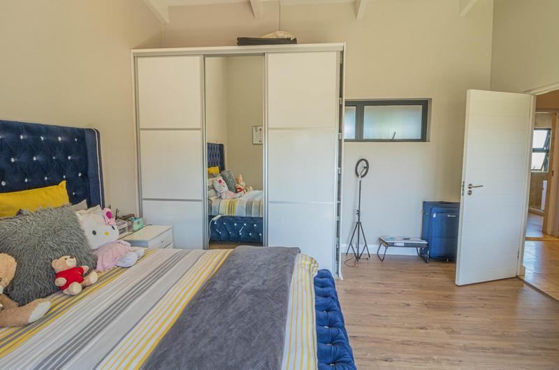 6 Bedroom Property for Sale in Midstream Ridge Gauteng