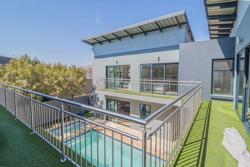 6 Bedroom Property for Sale in Midstream Ridge Gauteng