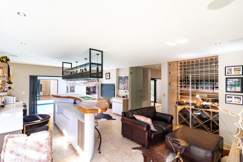 6 Bedroom Property for Sale in Midstream Ridge Gauteng