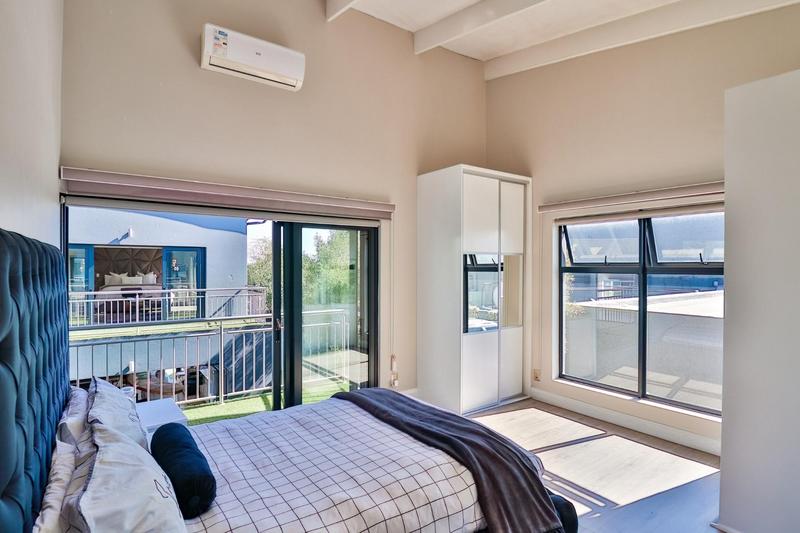6 Bedroom Property for Sale in Midstream Ridge Gauteng