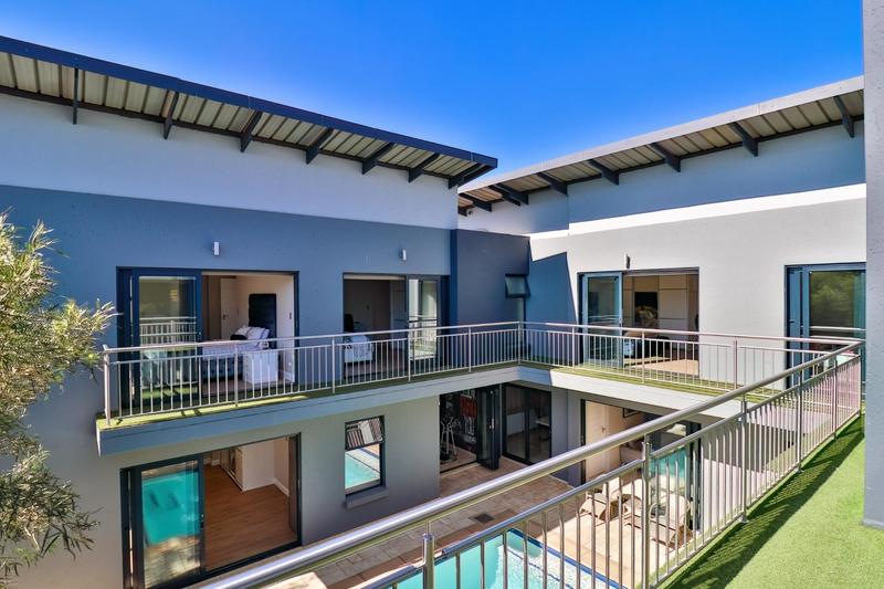 6 Bedroom Property for Sale in Midstream Ridge Gauteng