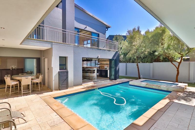 6 Bedroom Property for Sale in Midstream Ridge Gauteng