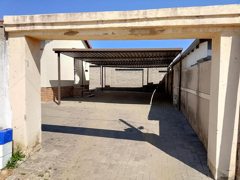 2 Bedroom Property for Sale in Cosmo City Gauteng