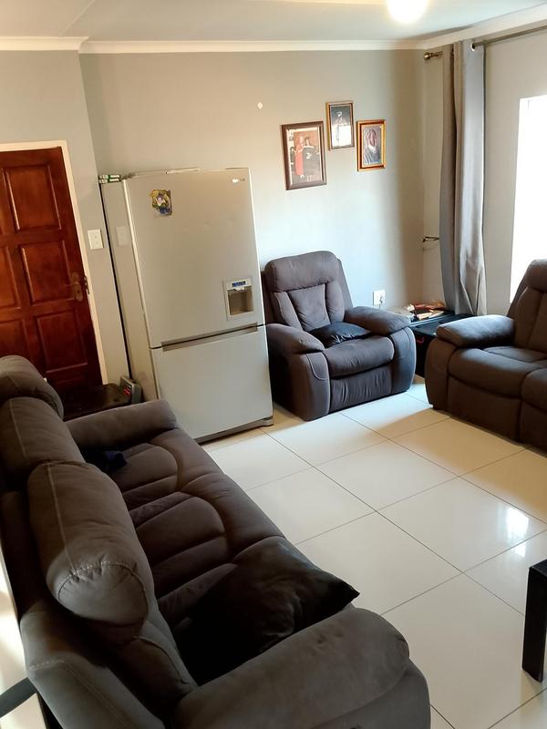 2 Bedroom Property for Sale in Cosmo City Gauteng