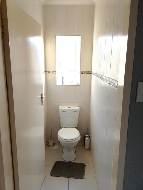 2 Bedroom Property for Sale in Cosmo City Gauteng