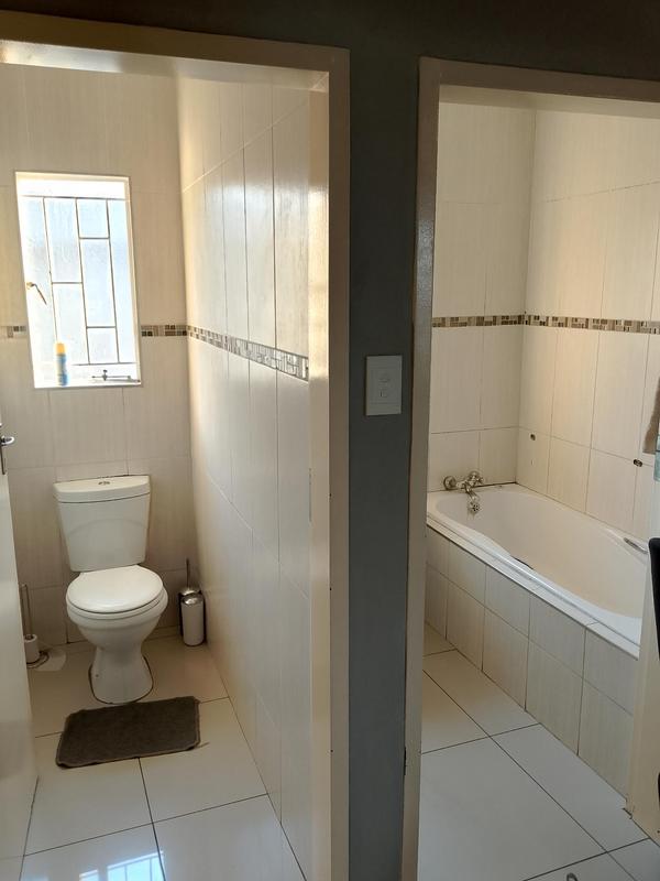 2 Bedroom Property for Sale in Cosmo City Gauteng