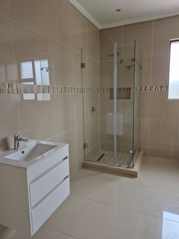 To Let 4 Bedroom Property for Rent in Raslouw Gauteng