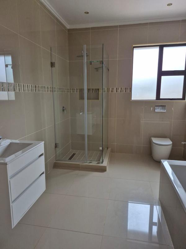 To Let 4 Bedroom Property for Rent in Raslouw Gauteng