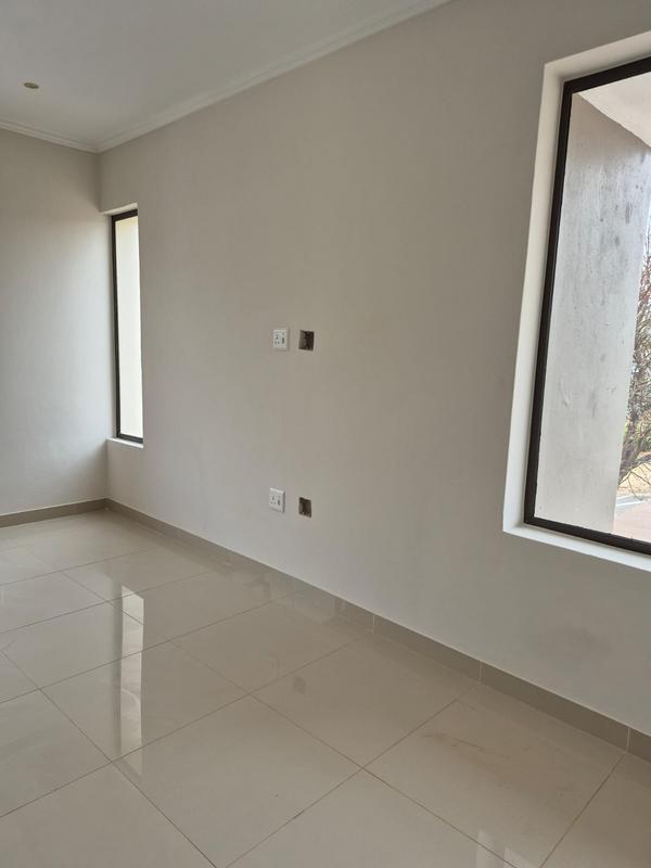 To Let 4 Bedroom Property for Rent in Raslouw Gauteng