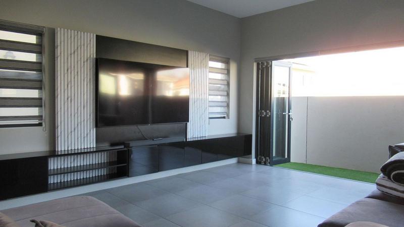 3 Bedroom Property for Sale in Olivedale Gauteng