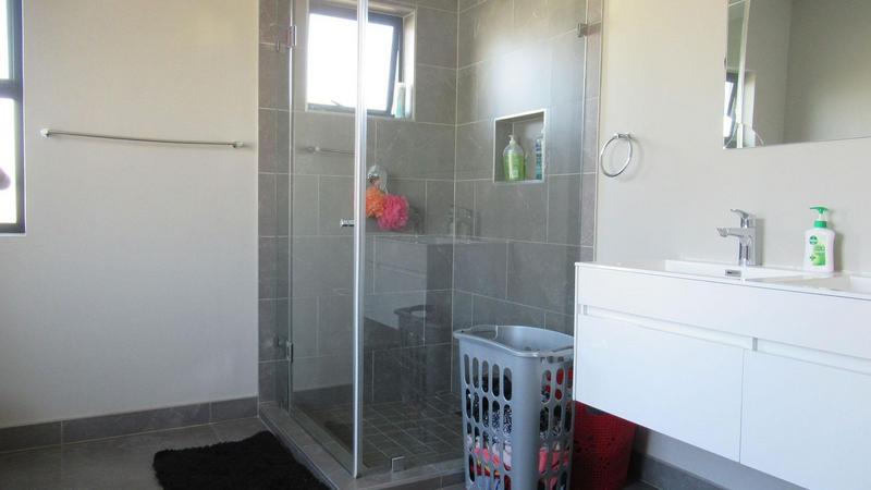 3 Bedroom Property for Sale in Olivedale Gauteng