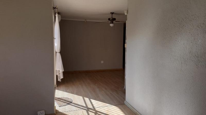 2 Bedroom Property for Sale in Eike Park Gauteng