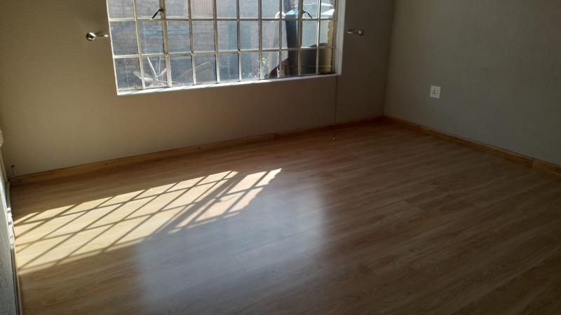2 Bedroom Property for Sale in Eike Park Gauteng