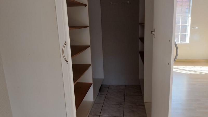 2 Bedroom Property for Sale in Eike Park Gauteng