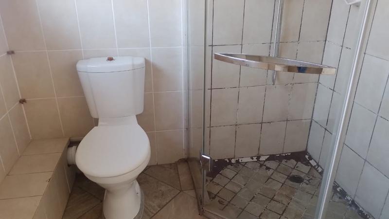 2 Bedroom Property for Sale in Eike Park Gauteng