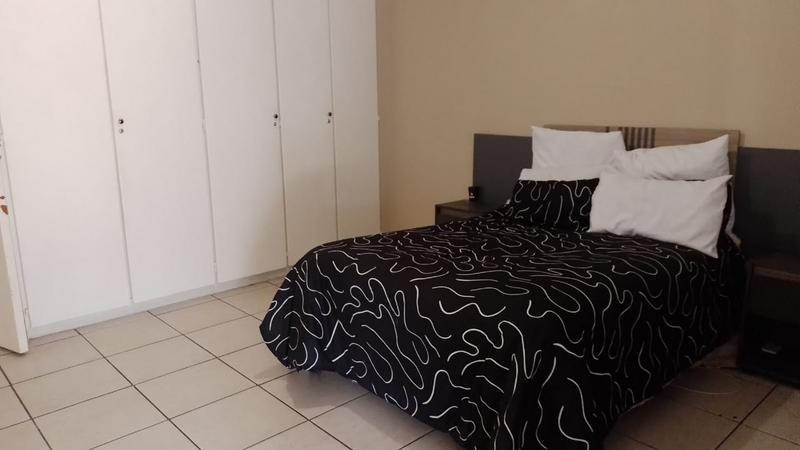 2 Bedroom Property for Sale in Greenhills Gauteng