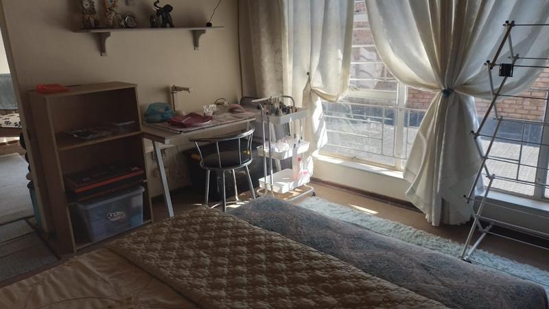 3 Bedroom Property for Sale in Helikonpark Gauteng