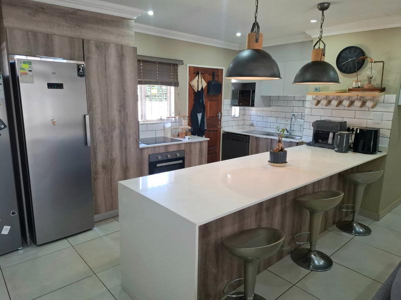 3 Bedroom Property for Sale in Pierre Van Ryneveld Gauteng