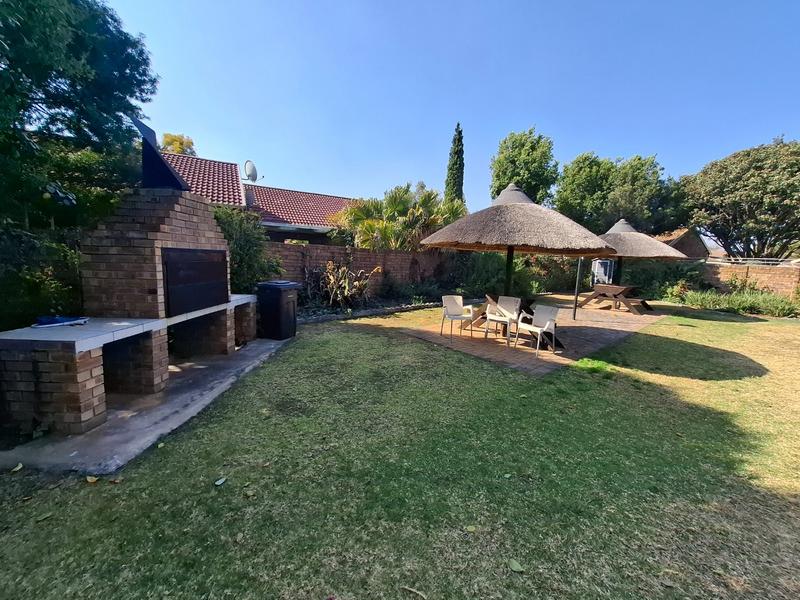 3 Bedroom Property for Sale in Pierre Van Ryneveld Gauteng