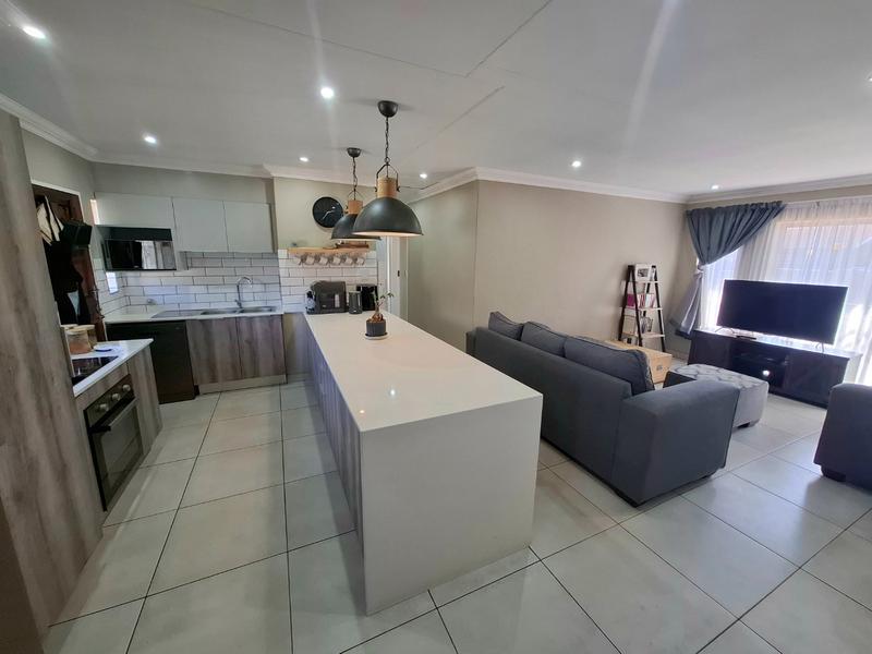 3 Bedroom Property for Sale in Pierre Van Ryneveld Gauteng