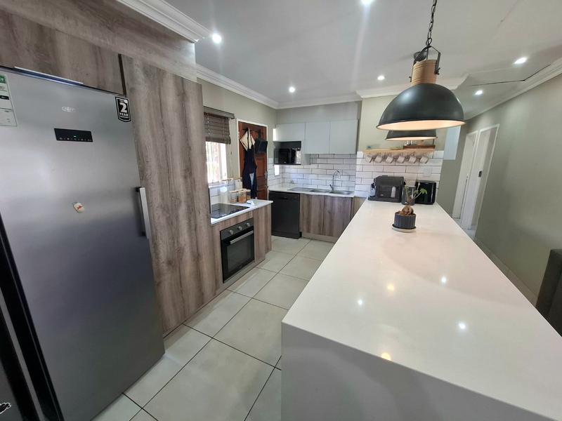 3 Bedroom Property for Sale in Pierre Van Ryneveld Gauteng