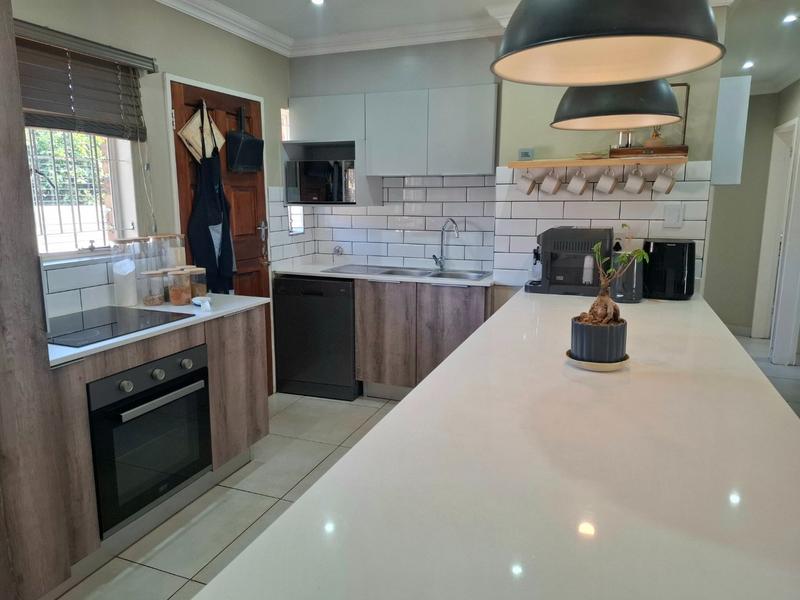 3 Bedroom Property for Sale in Pierre Van Ryneveld Gauteng