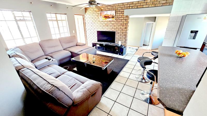 4 Bedroom Property for Sale in Castleview Gauteng